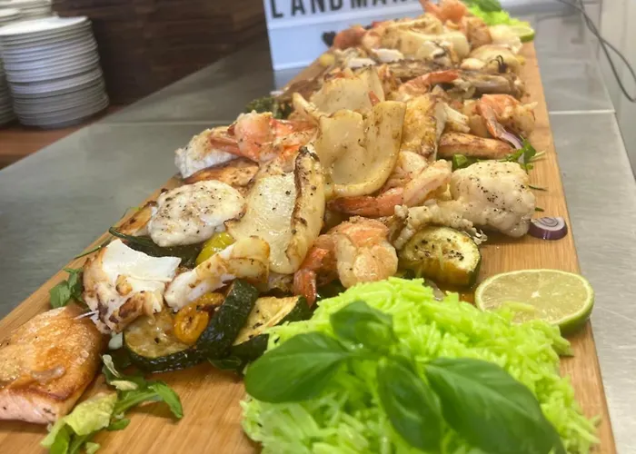 Hotel Restaurant Zum Landmann 3*